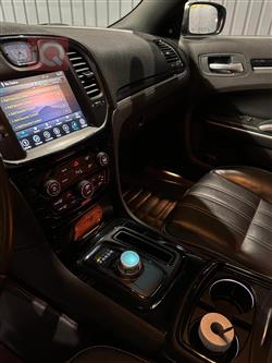 کرایسلەر 300